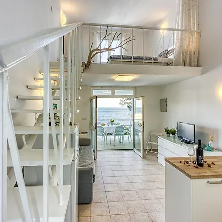 Valdarke Seaside Apartment - Happy Rentals Mali Lošinj Exterior foto